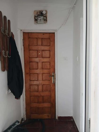 Apartament cu 2 camere semidecomandat în Trivale