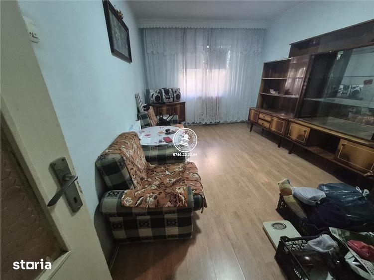 Apartament cu 2 camere decomandat în Gară