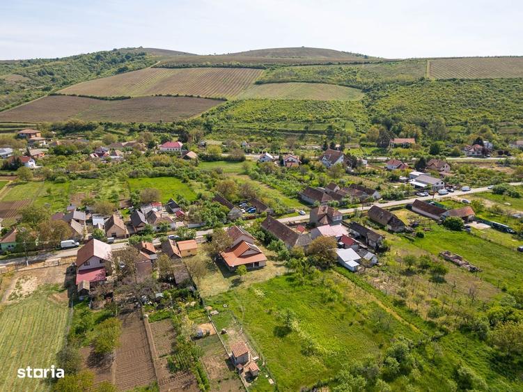 Casă cu 4 camere cu Teren 2825 Mp în Păuliș