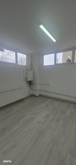 Spațiu comercial, de 82 mp, în Central
