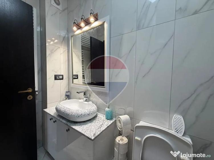 Apartament cu 4 camere decomandat în Titan