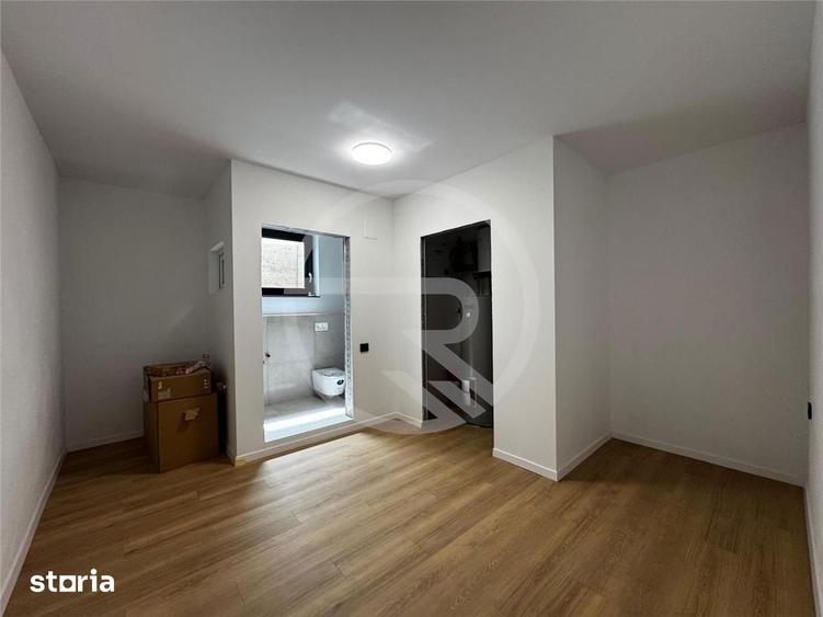 Casă cu 5 camere decomandat cu Teren 700 Mp în Chinteni
