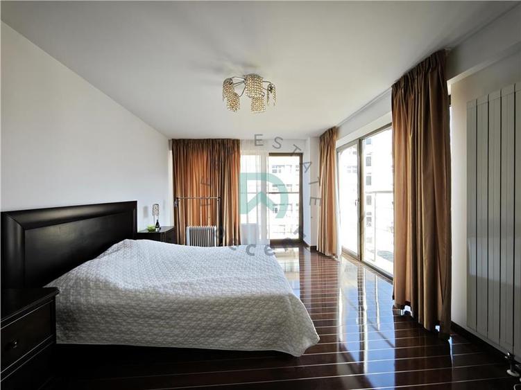 Apartament cu 4 camere decomandat, mobilat în Brașovul Vechi