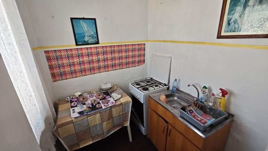 Apartament cu 2 camere semidecomandat în Săvinești
