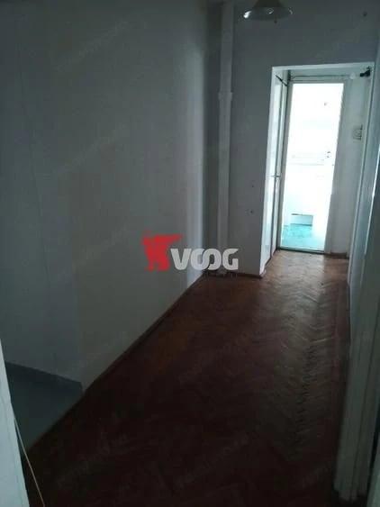 Apartament 3 camere Gh.Lazar de vanzare - 2