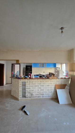 Apartament cu 4 camere în Moșilor