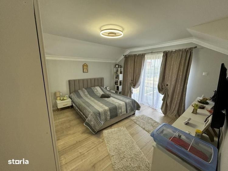 Casă cu 4 camere în Bâlta