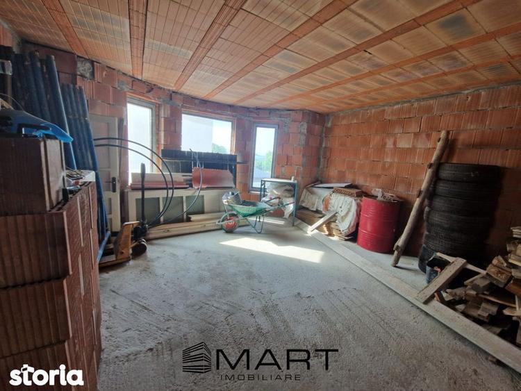 Casă cu 5 camere cu Teren 500 Mp în Șura Mare