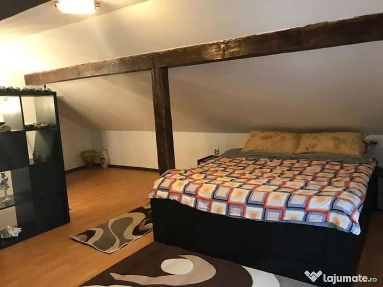 Apartament cu 3 camere semidecomandat în Bulgaria