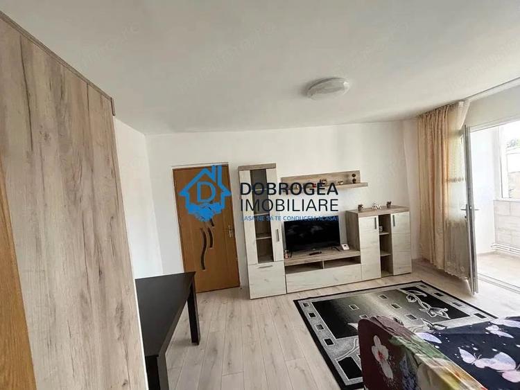 Apartament cu 2 camere semidecomandat în Vest