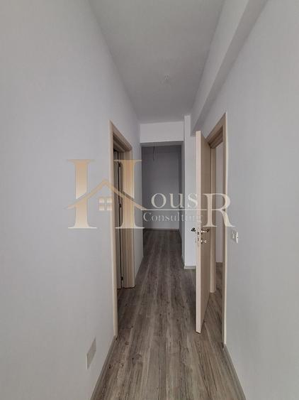 Apartament cu 3 camere decomandat în Girocului