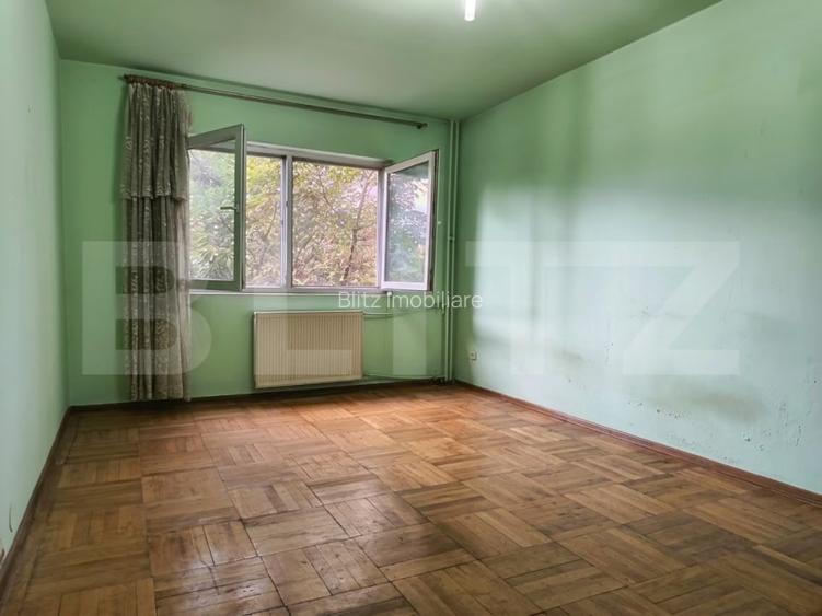 Apartament 4 camere, 65 mp, zona Mihai Bravu