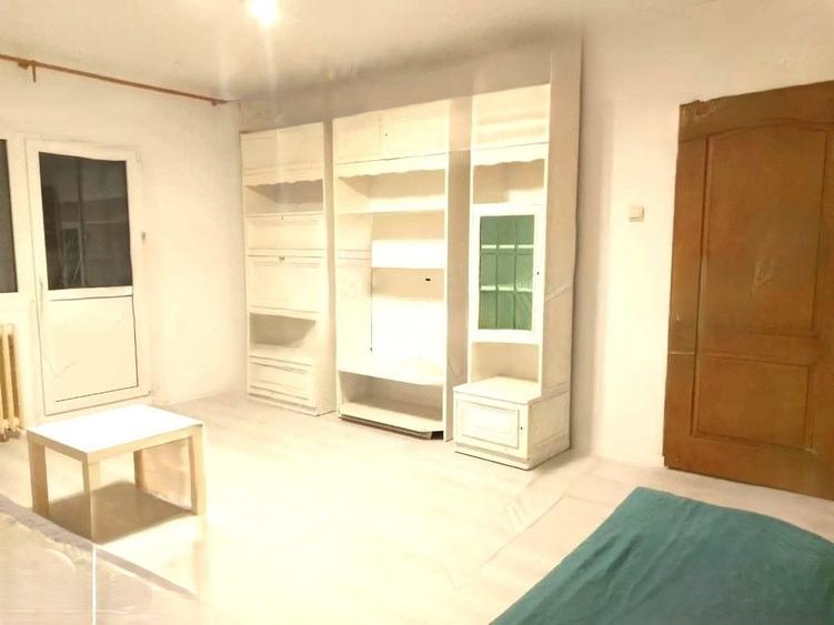 Apartament cu 3 camere decomandat în Unirii