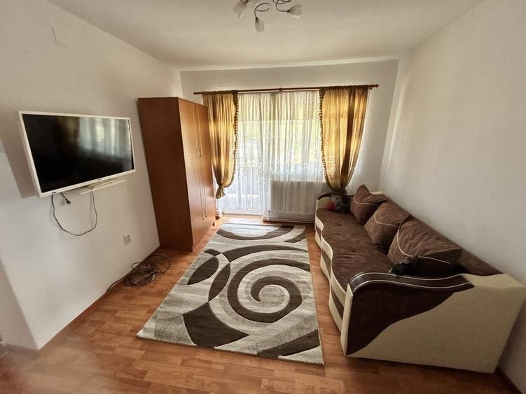 Apartament cu 2 camere decomandat în Hodoșa