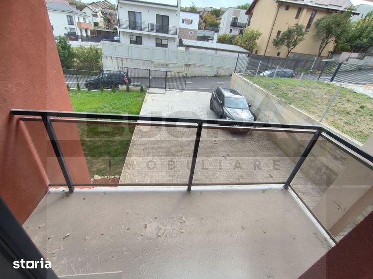 Casă cu 4 camere cu Teren 440 Mp în Central