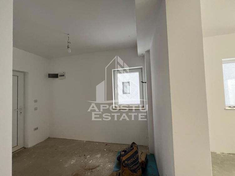 Casă individuală cu 4 camere cu Canalizare în Giarmata-Vii