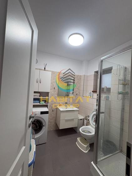 Casă individuală cu 4 camere cu Canalizare în Est
