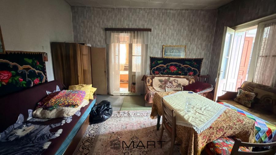 Casă cu 3 camere cu Teren 380 Mp în Central