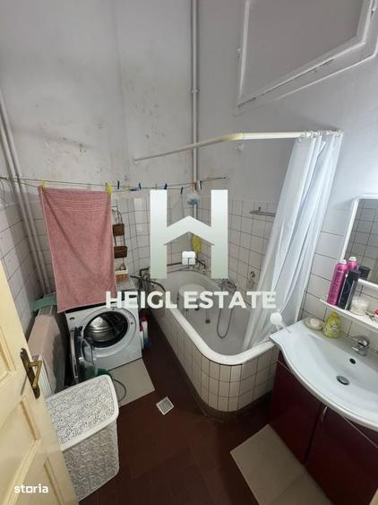 Apartament cu 4 camere în P-ța Victoriei