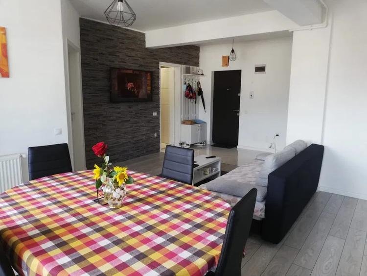 Apartament cu 2 camere semidecomandat, mobilat în Florești — fotografia 2
