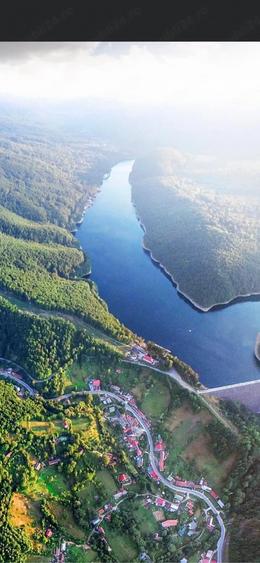Teren de 1100 mp, în Văliug
