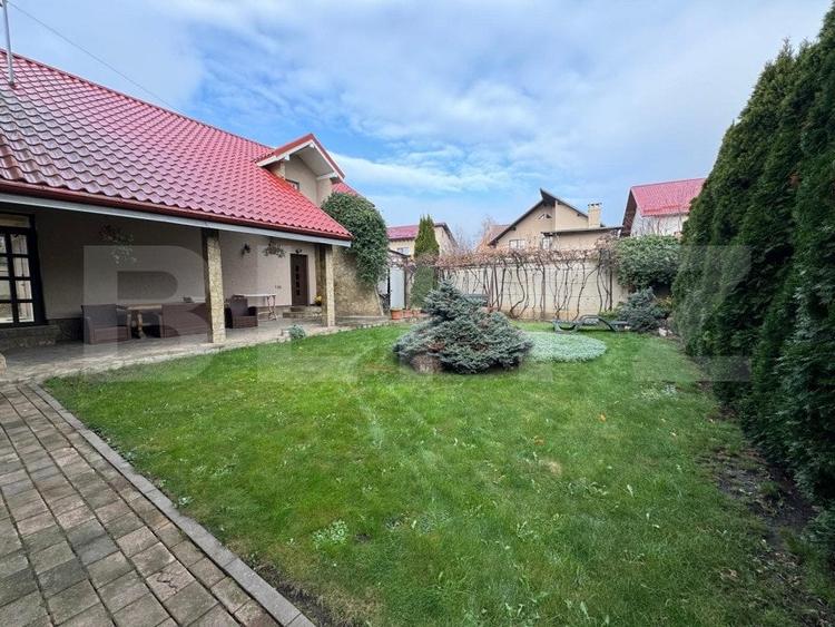 Casă individuală cu 4 camere cu Canalizare în Exterior Vest
