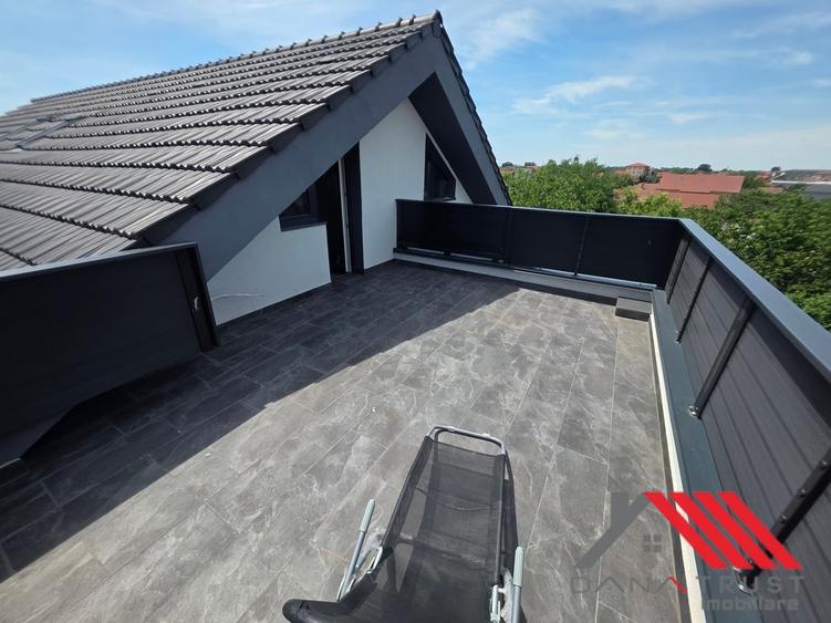 Penthouse cu 3 camere decomandat în Giroc