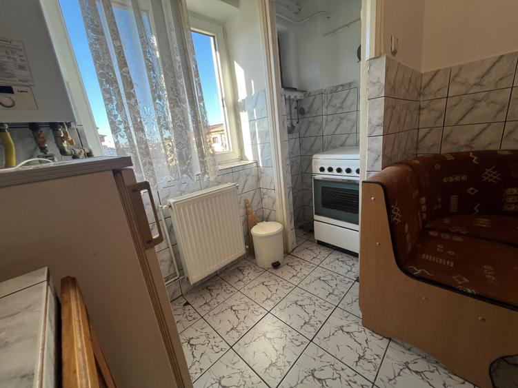Vanzare apartament spatios, decomandat, Catedrala, 58mp utili - 1