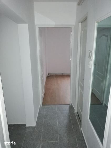 Vanzare/Chirie. Parter cu balcon acces separat ,schimb cu Teren - 1