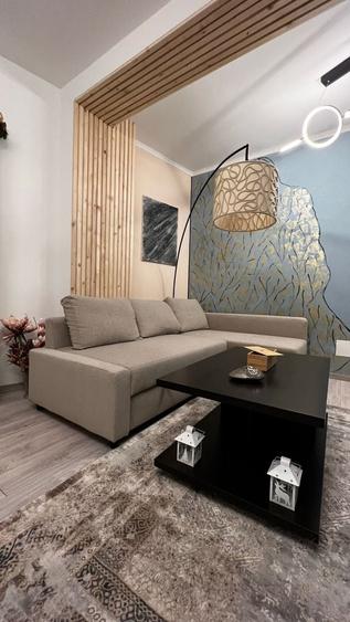 Apartament cu 3 camere decomandat, mobilat în Unirii