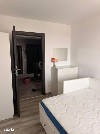 Apartament cu 3 camere semidecomandat în Chiajna