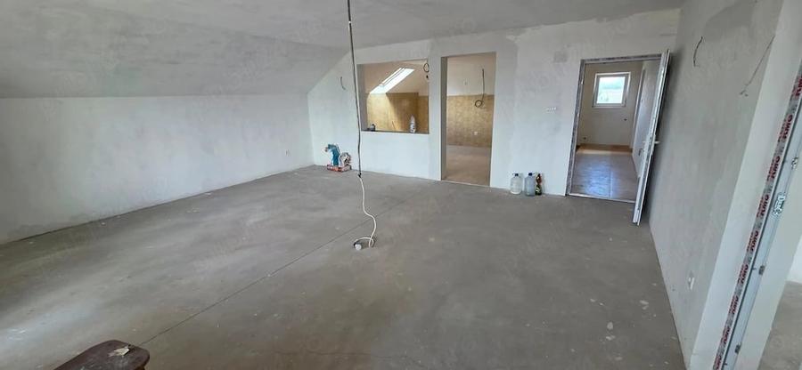 Spațiu comercial, de 500 mp, în Chișirid