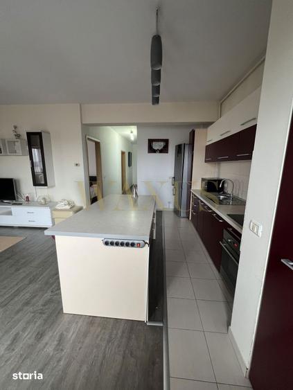 Apartament cu 3 camere, mobilat în Central