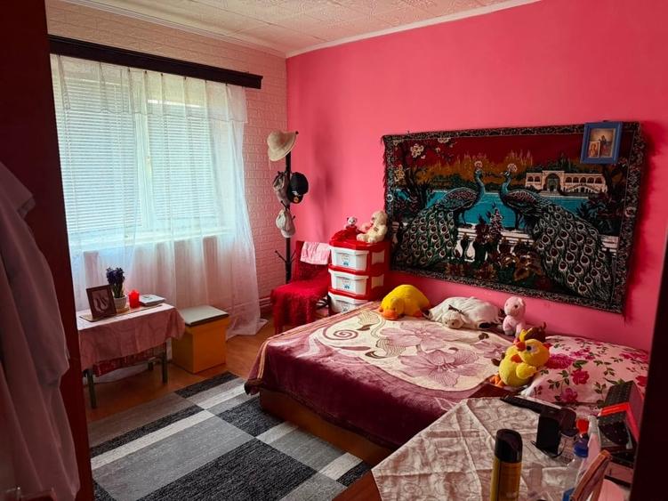 Apartament cu 3 camere decomandat, mobilat în Fetești-Gară