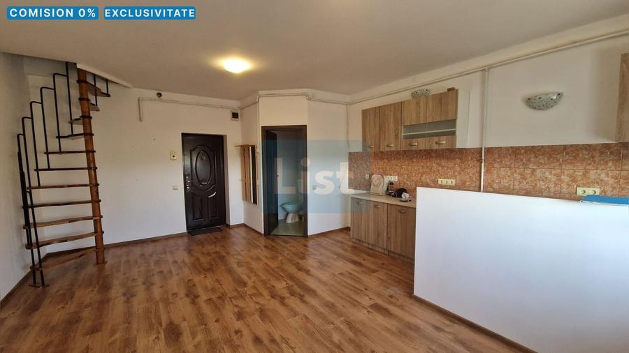 Apartament cu 3 camere semidecomandat în Săsar