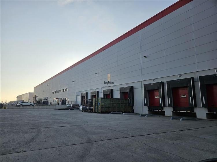 Spațiu industrial, de 2,500 mp, în Aeroport