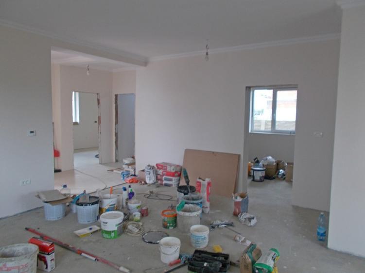 Casă individuală cu 3 camere cu Teren 500 Mp în Ghiroda