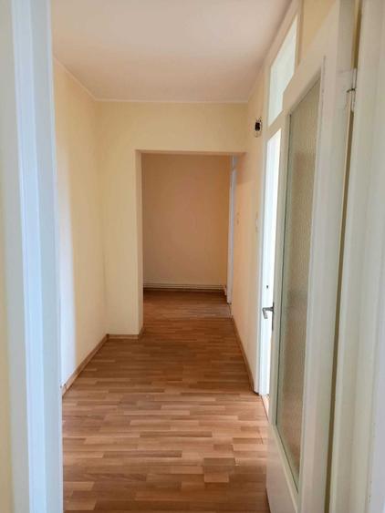 Apartament cu 2 camere decomandat în Mazepa 2