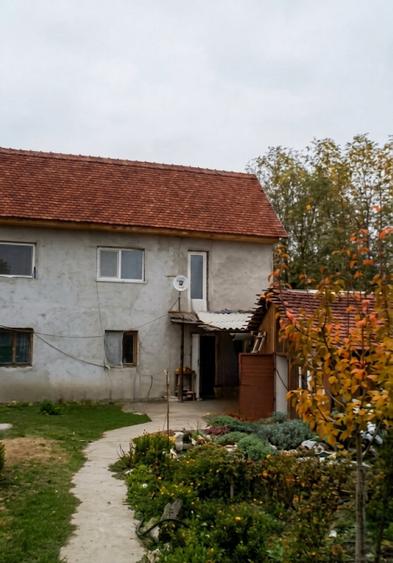Casă individuală cu 4 camere cu Teren 750 Mp în Ronaț