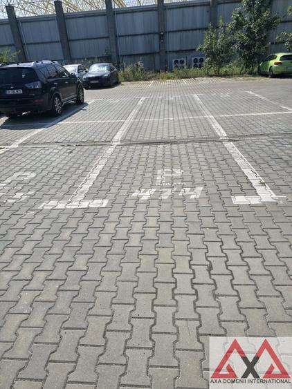 Apartament cu 2 camere semidecomandat în Metalurgiei