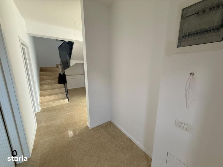 Casă cu 4 camere în Ghencea