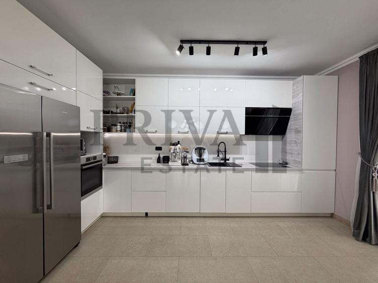 Apartament cu 3 camere decomandat, mobilat în Braytim