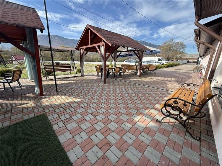 Spațiu comercial, de 1,300 mp, în Ghimeș-Făget