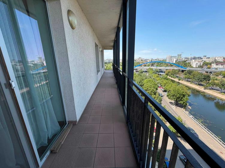 Apartament cu 3 camere decomandat în 13 Septembrie