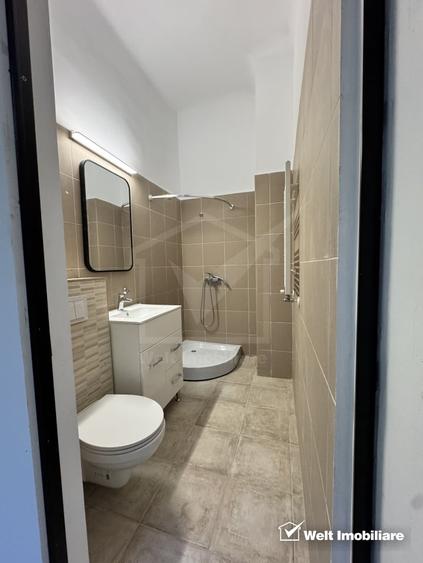 Spațiu comercial, de 130 mp, în Central