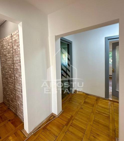 Apartament cu 3 camere decomandat în Complex Studențesc