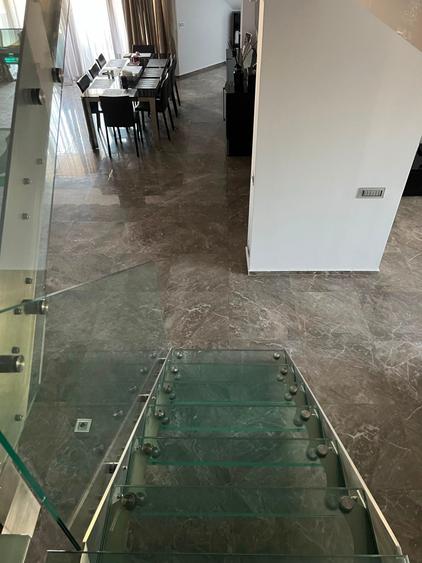 Apartament cu 5 camere decomandat în Kiseleff