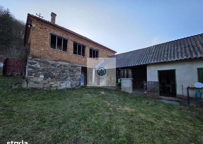 Casă individuală cu 2 camere cu Canalizare în Burjuc