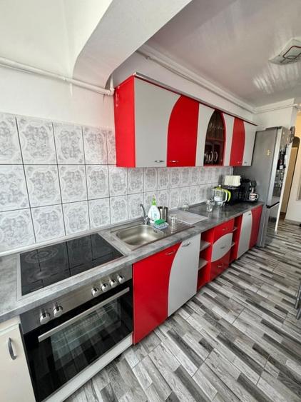 Apartament cu 2 camere decomandat, mobilat în Ferneziu