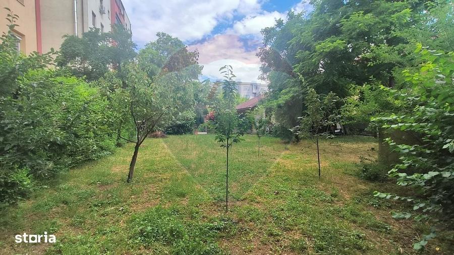 Casă cu 3 camere în Central